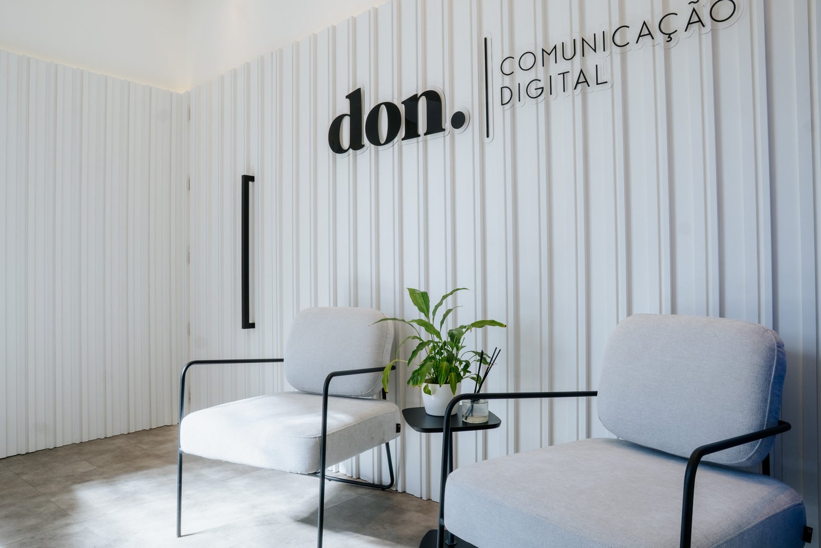 DON01524-HDR